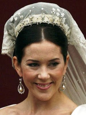Wedding tiara - Crown Princess Mary Wedding Dress Tiara Earrings.jpg